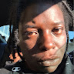 Meet your Posher, Gloria